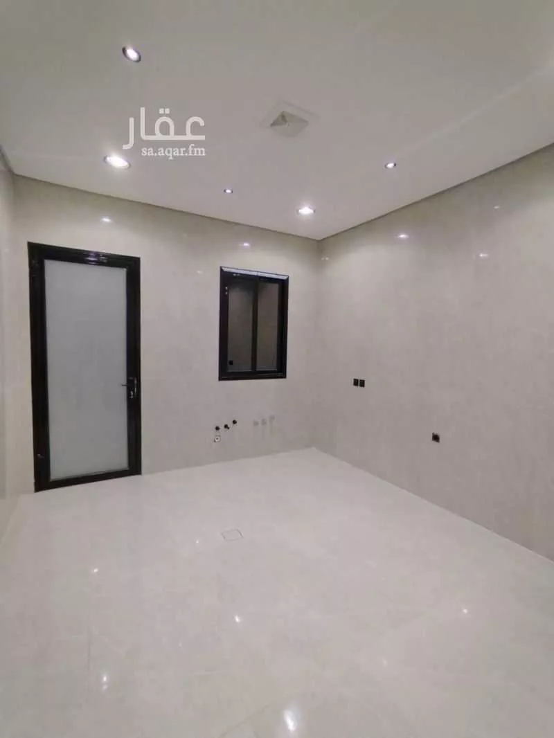 فيلا 9 غرف في ضاحية الملك فهد 10