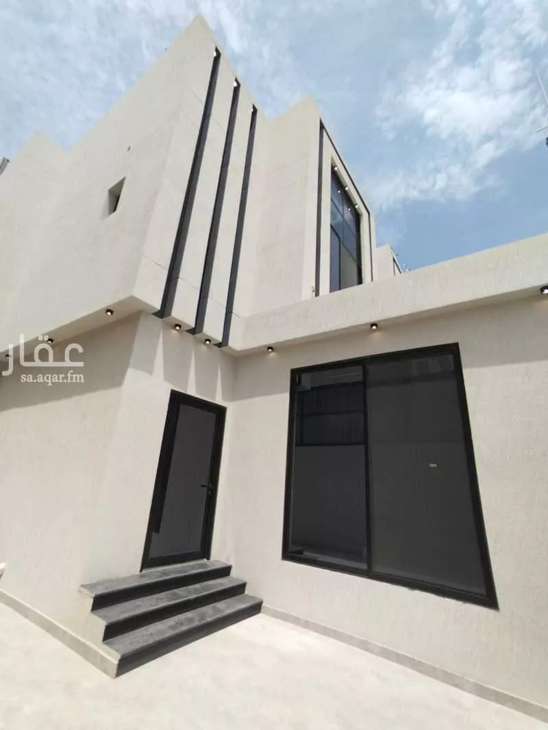 فيلا 8 غرف في ضاحية الملك فهد 2