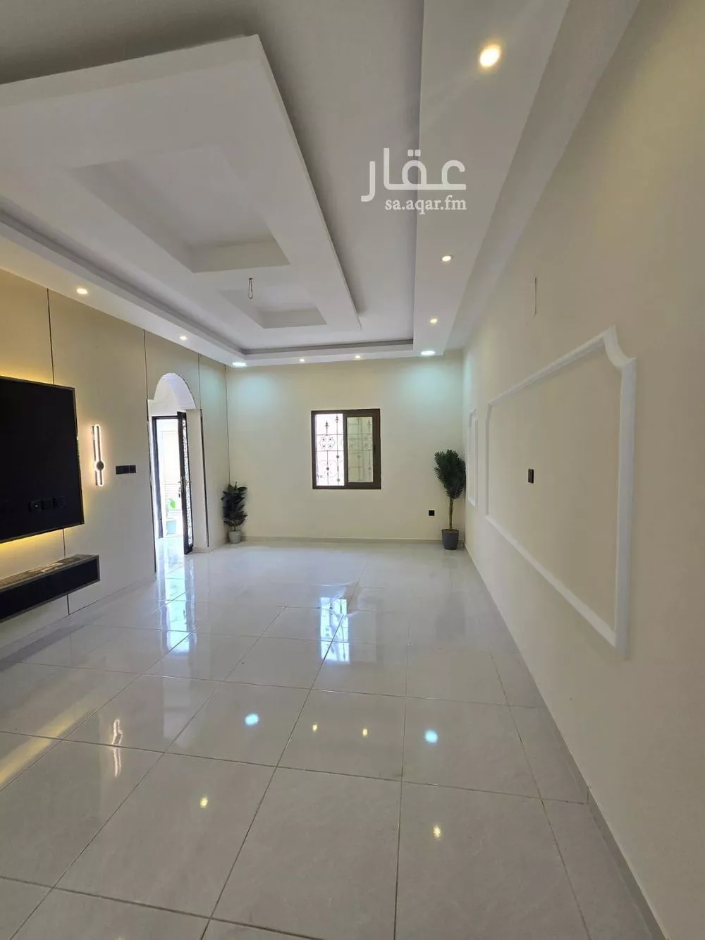 8 bedroom villa in Dahiat King Fahd 27
