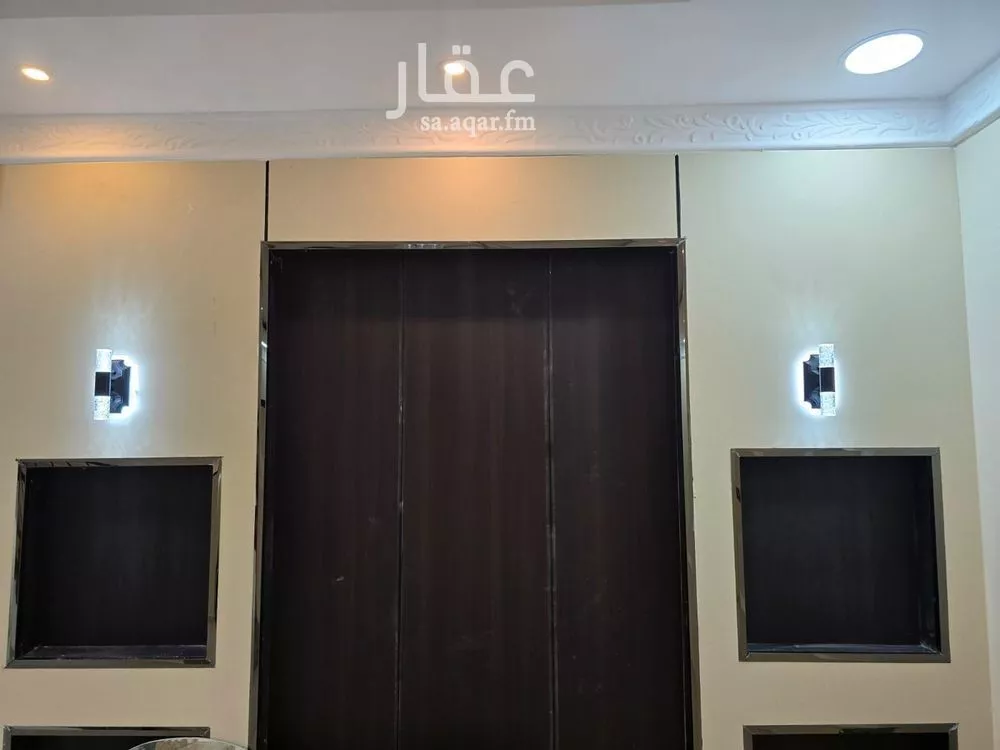 8 bedroom villa in Dahiat King Fahd 30