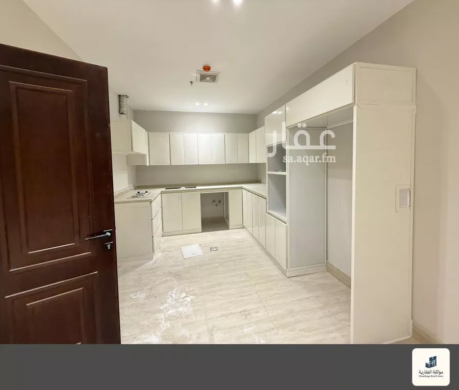 3 bedroom apartment in Al Hamra 7
