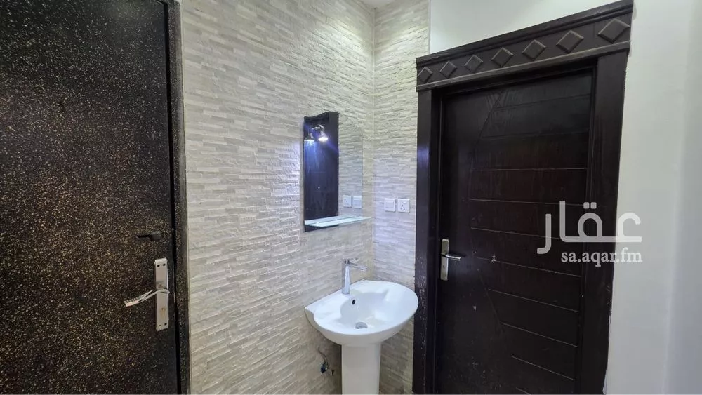 4 bedroom floor in Dhahrat Namar 11