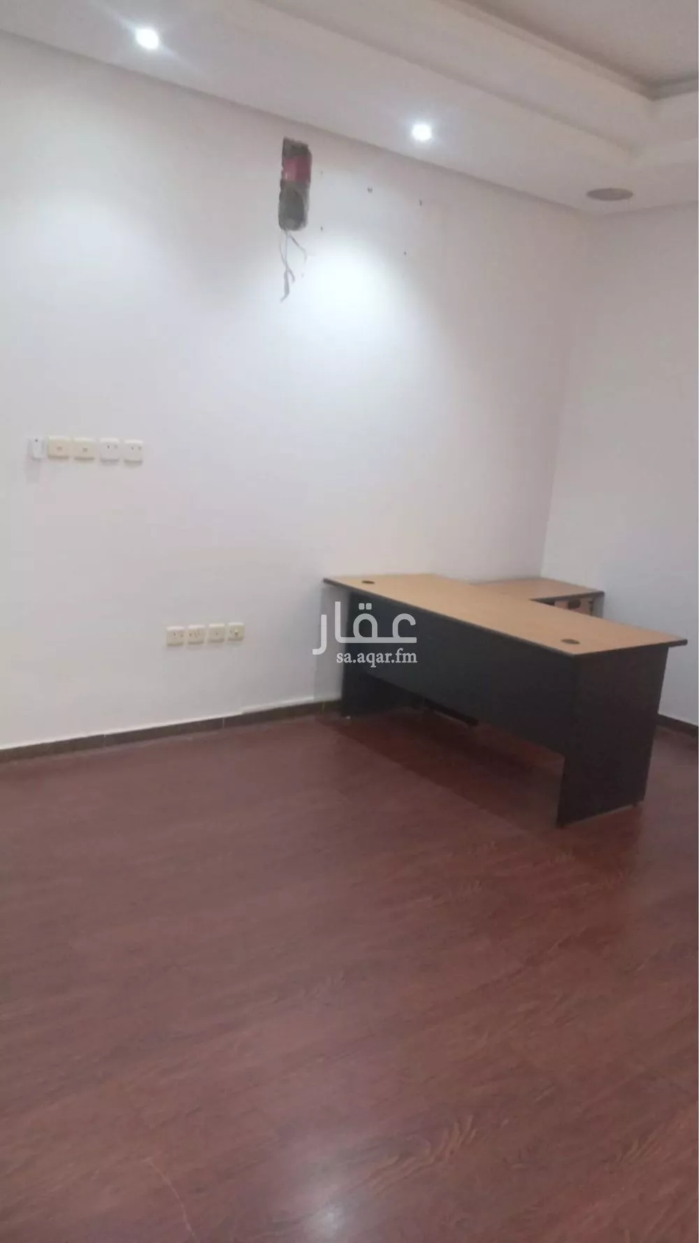 80 sqm office in Ishbiliyah 4