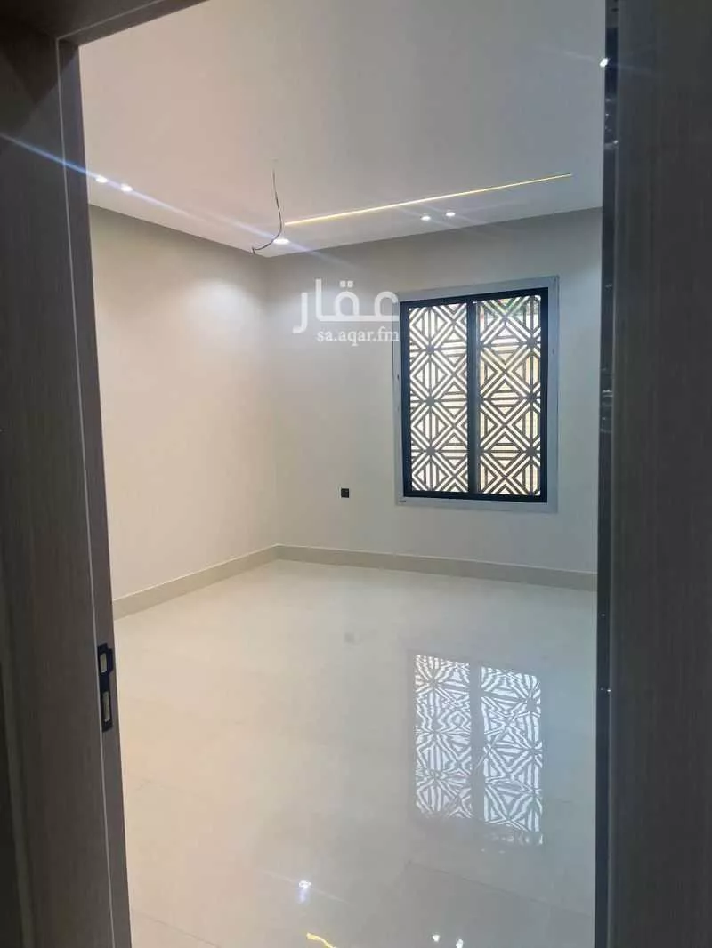 عمارة 325 م² في طيبة 3