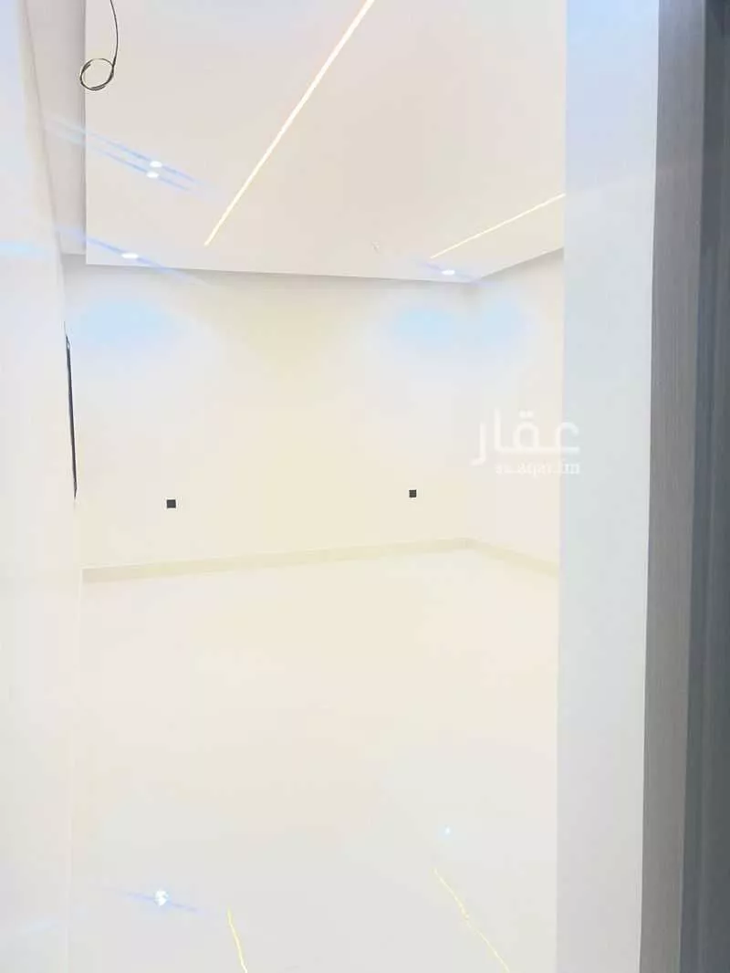 عمارة 325 م² في طيبة 4