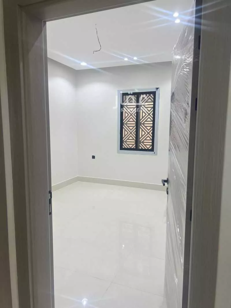 عمارة 325 م² في طيبة 5