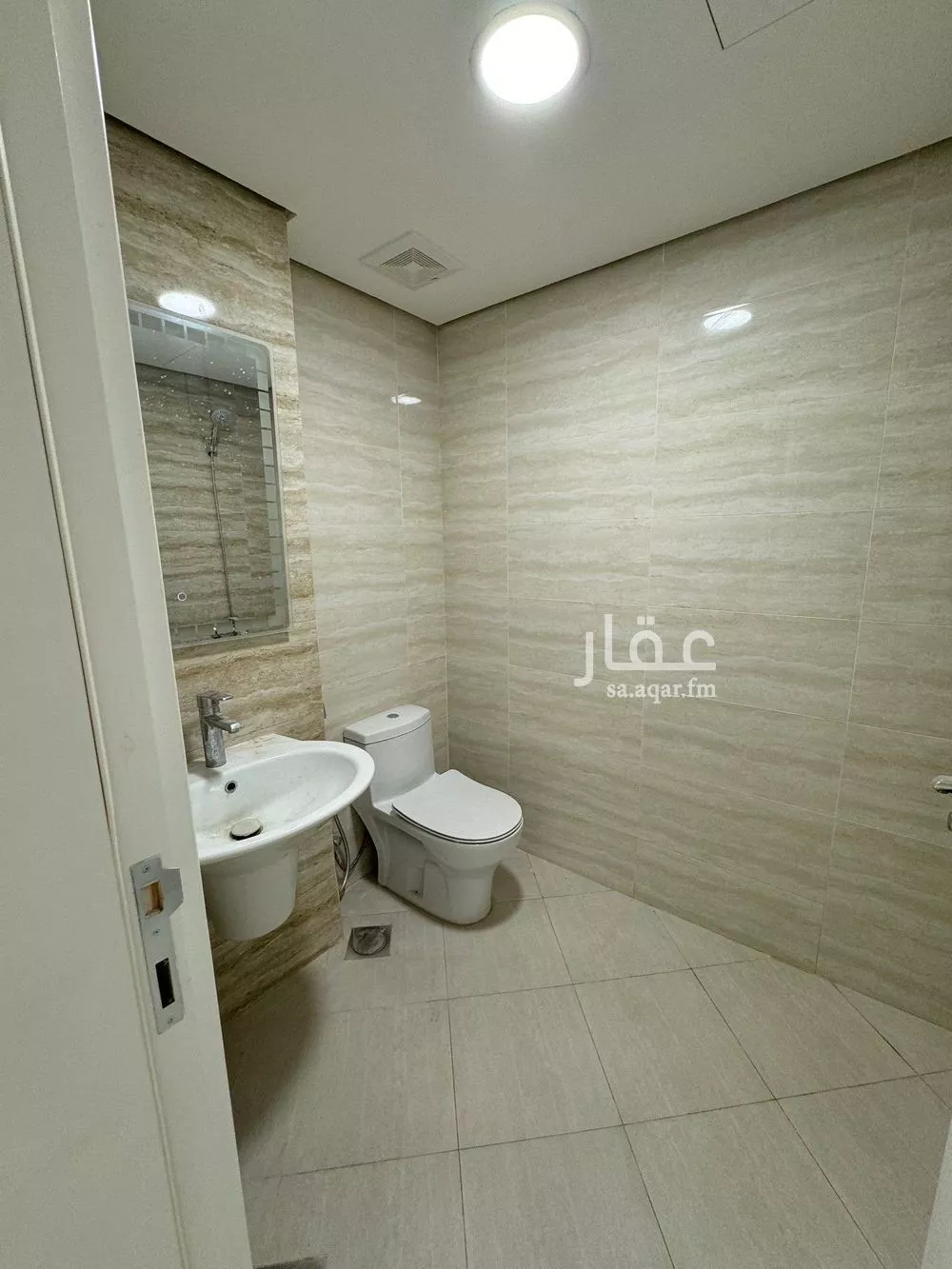 3 bedroom apartment in Al Hamra 6