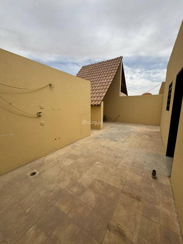 4 bedroom villa in Al Mughrizat, Riyadh 31