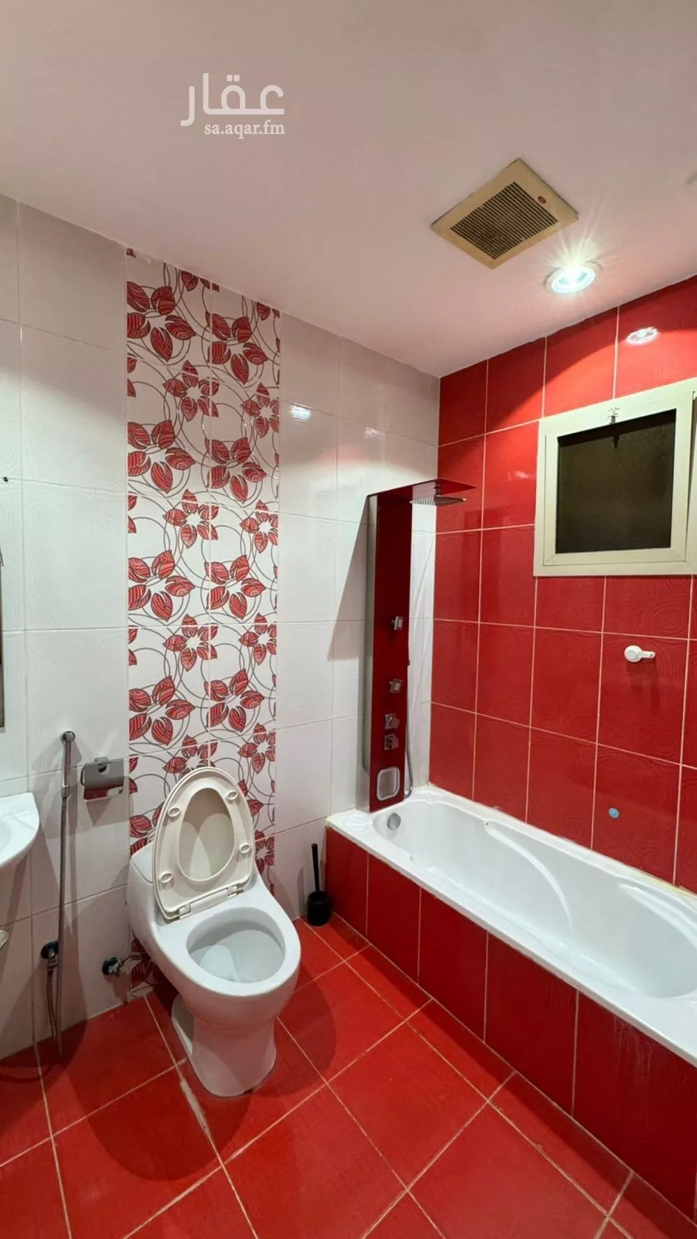 3 bedroom floor in Al Yasmin 4