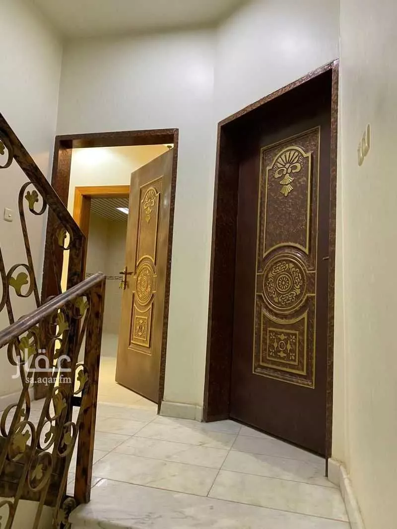5 bedroom floor in Al Khaleej 11