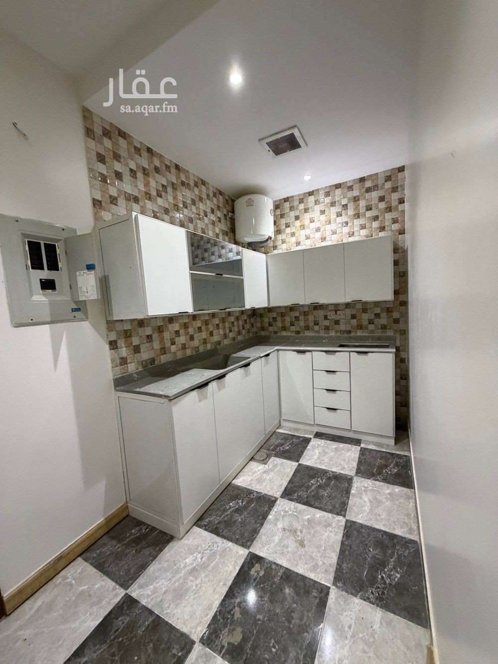 2 bedroom apartment in Ishbiliyah, Riyadh 7