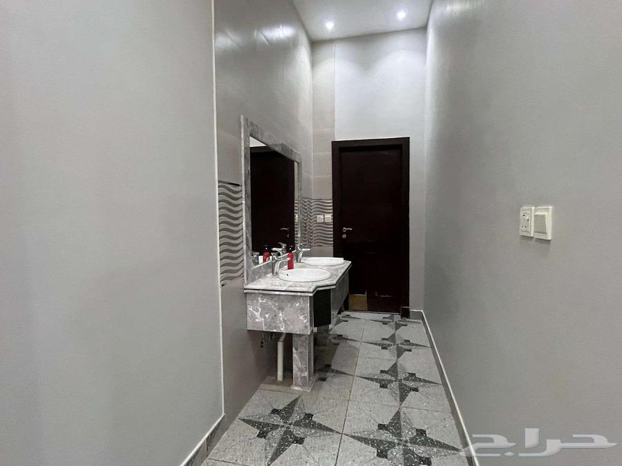 دوبلكس 8 غرف في المهدية 10