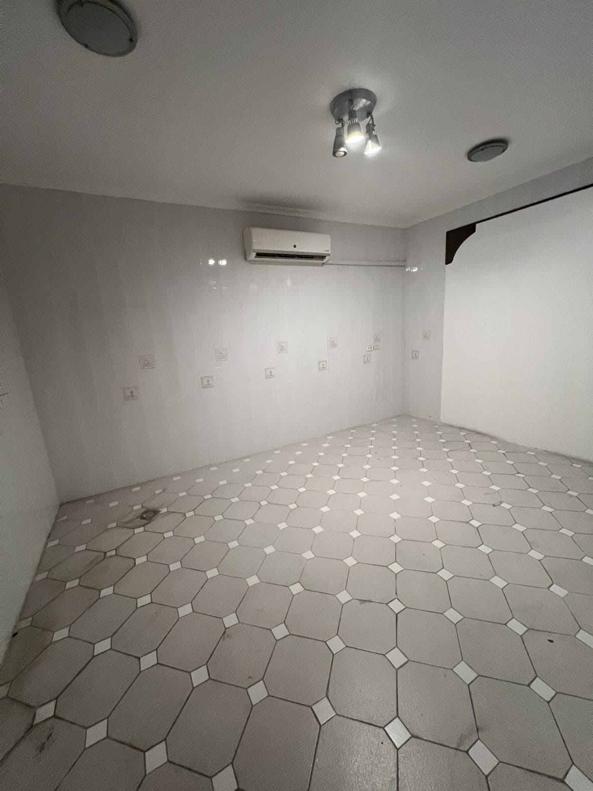 3 bedroom villa in Al Zahra, Jeddah 8