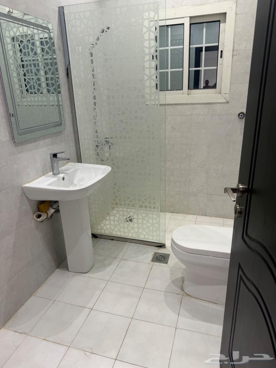 4 bedroom apartment in Al Marwa 8