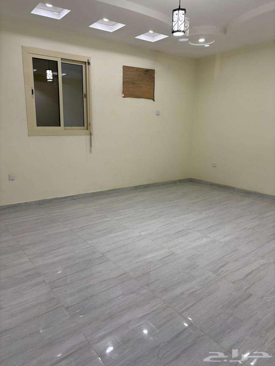3 bedroom apartment in Muraykh 4