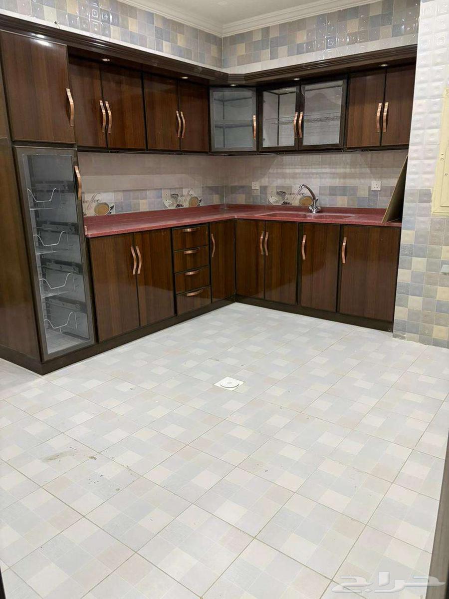 3 bedroom apartment in Muraykh 5