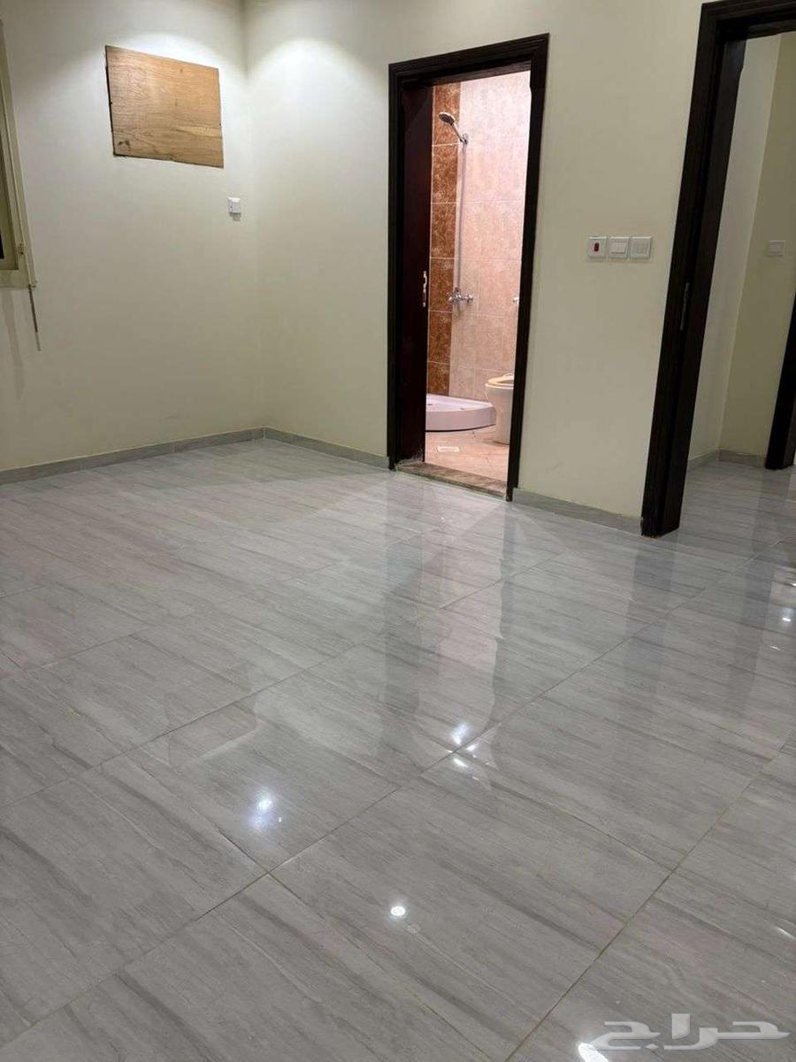 3 bedroom apartment in Muraykh 7