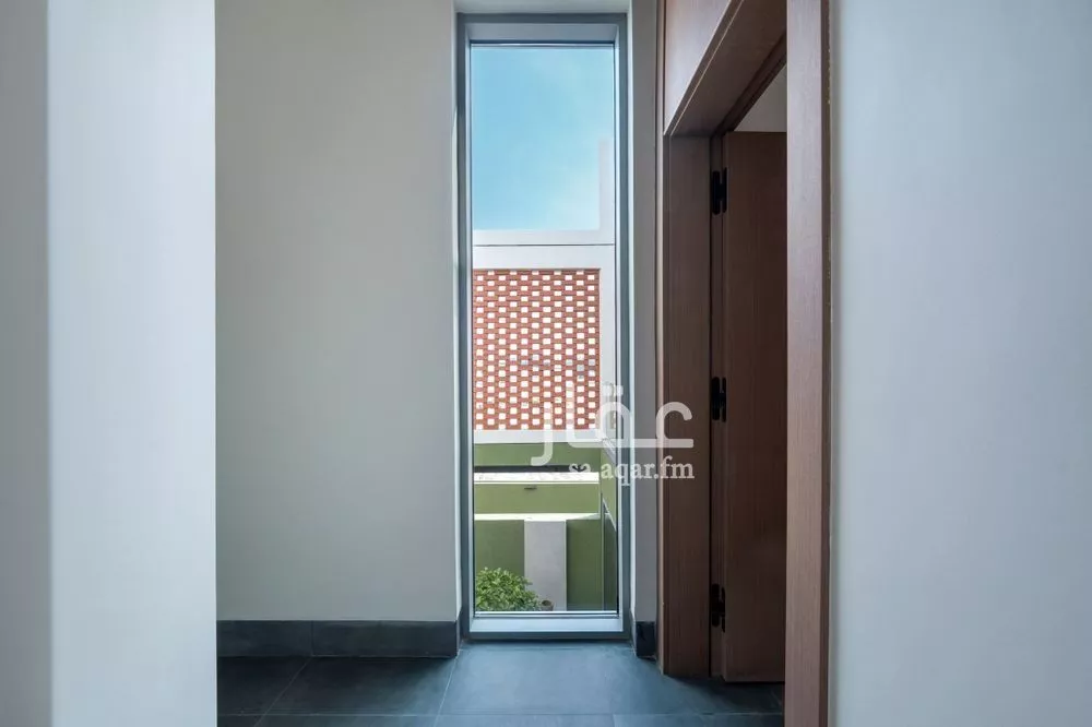 4 bedroom villa in Al Nuzhah, Eastern Province 13