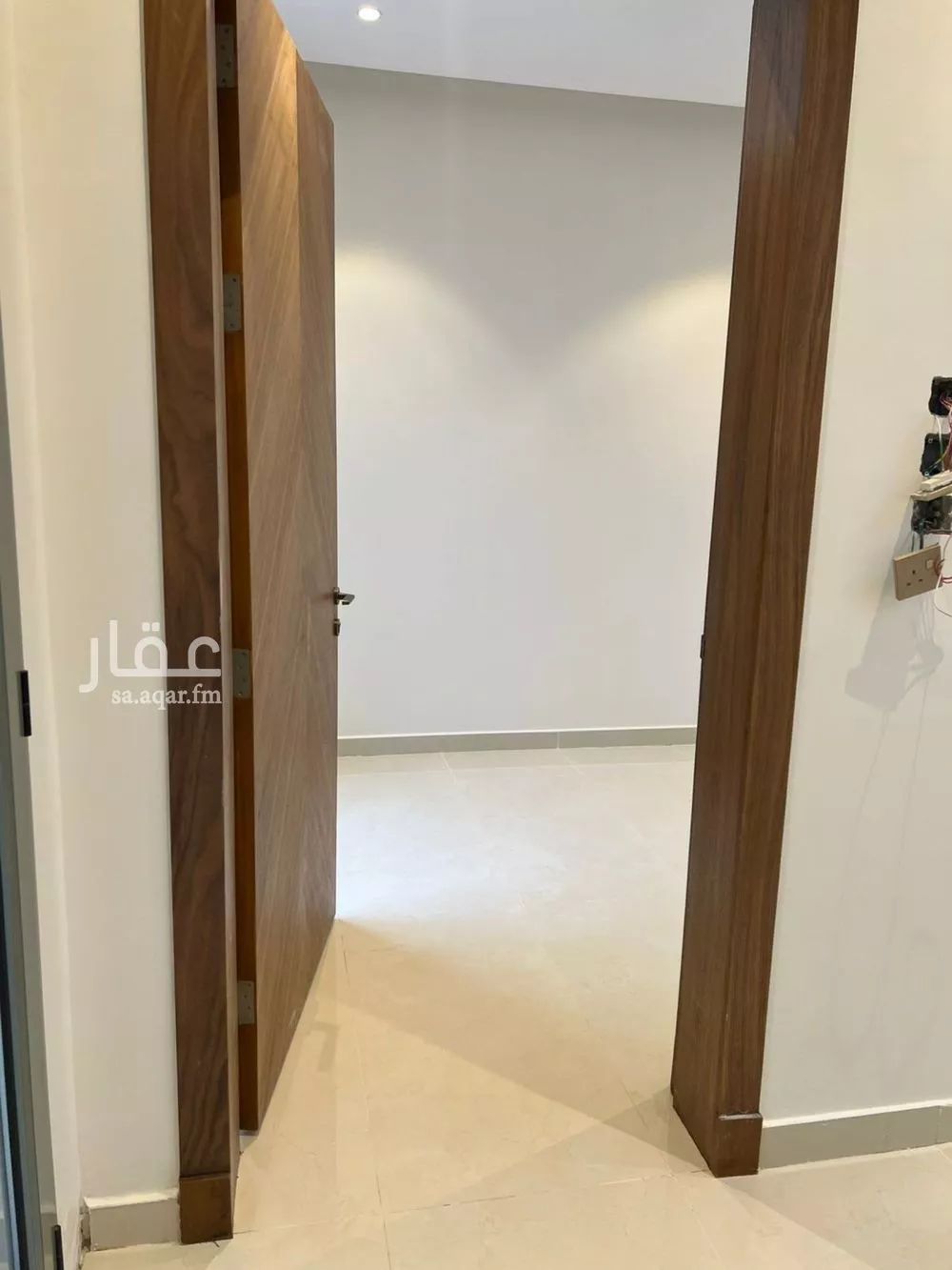 5 bedroom villa in Al Aridh 3
