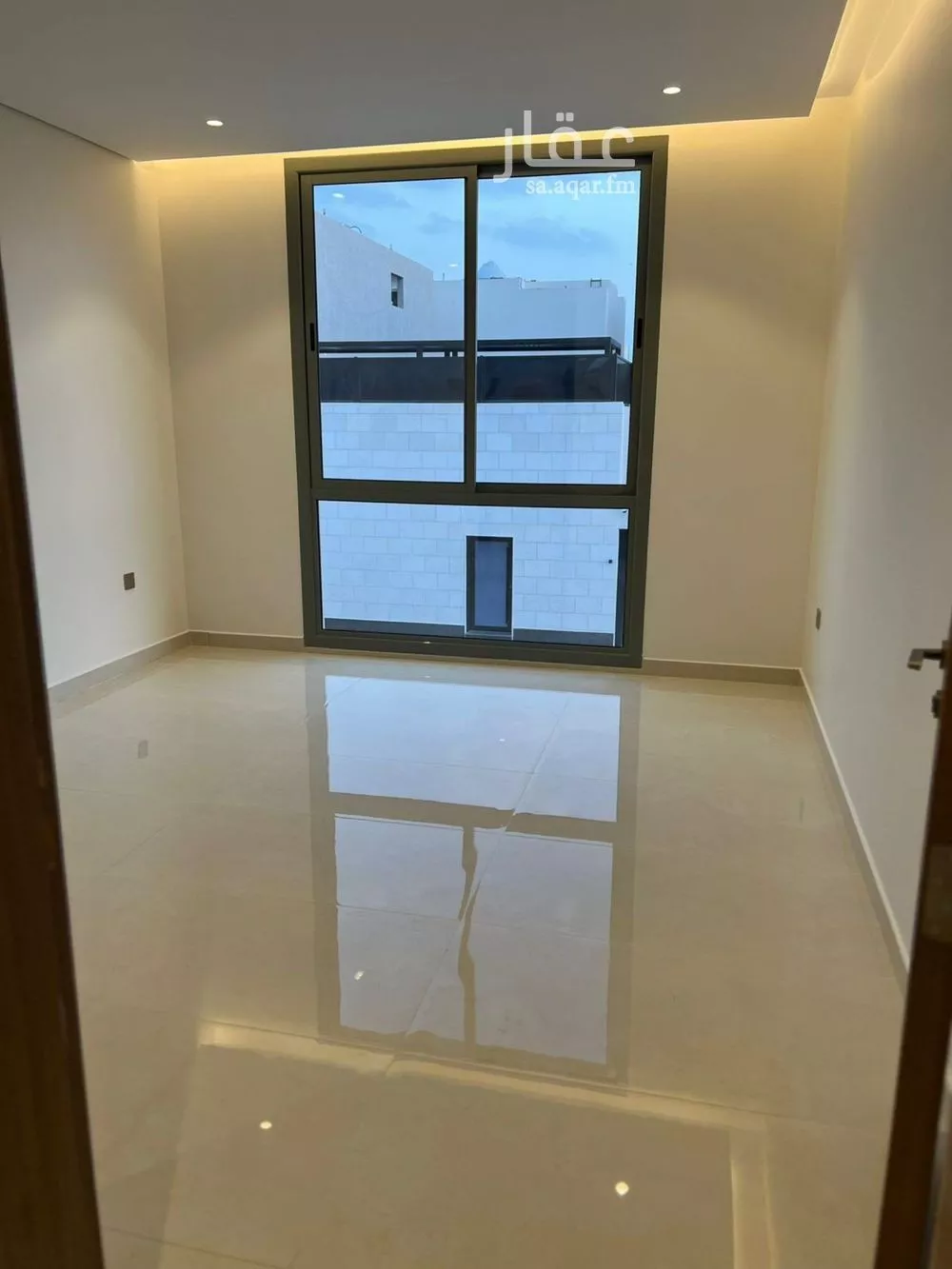 5 bedroom villa in Al Aridh 4