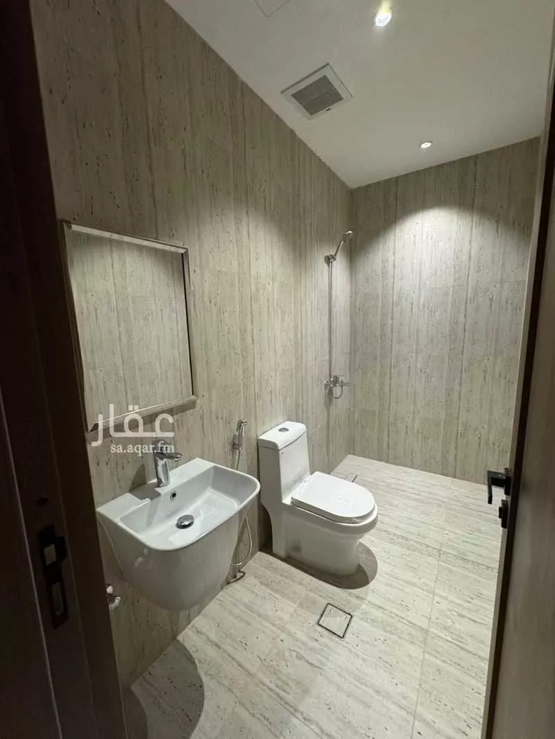 3 bedroom apartment in Irqah 8