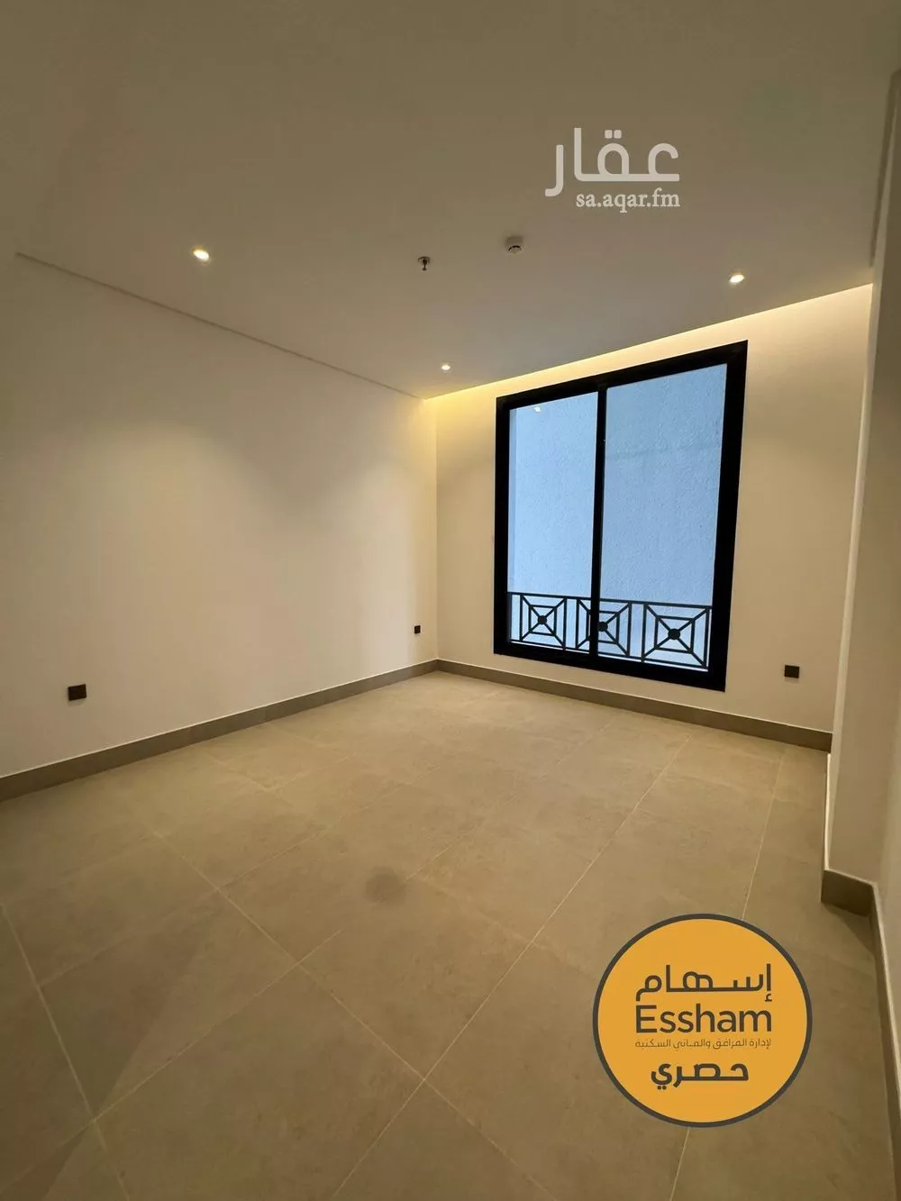 3 bedroom apartment in Al Hizam Al Thahabi 4