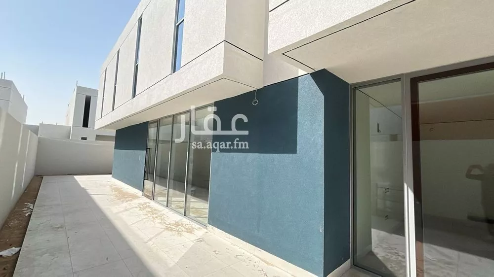 4 bedroom villa in Al Fanar, Eastern Province 10