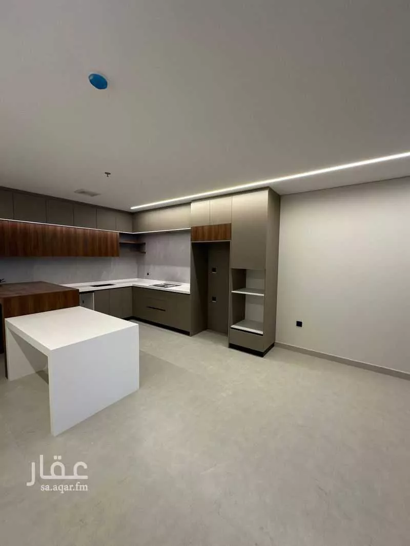 3 bedroom apartment in Al Bahr 10
