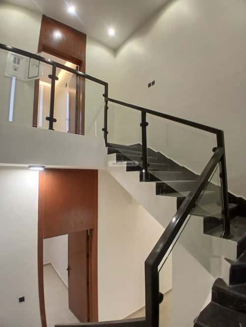 9 bedroom villa in Al Nukhbah 6