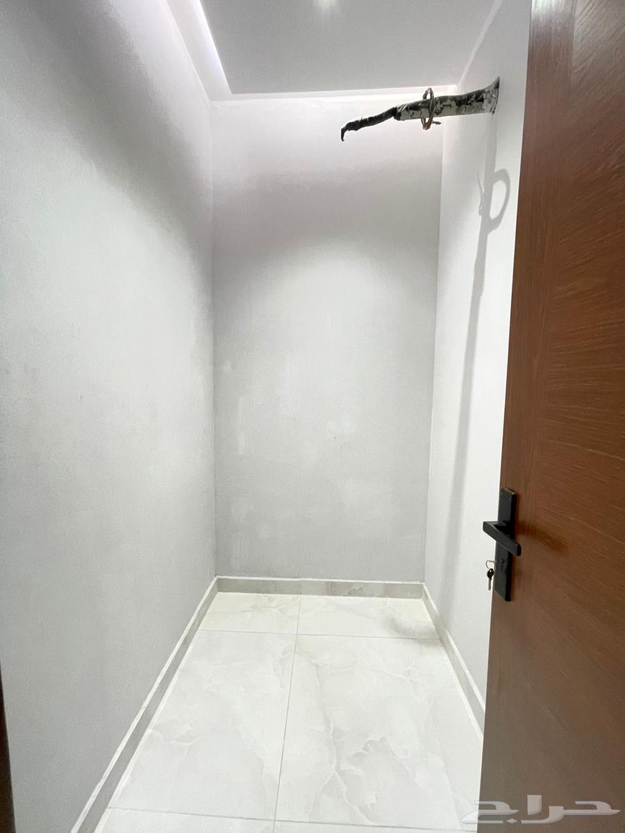 6 bedroom apartment in Wali Al Ahd 10