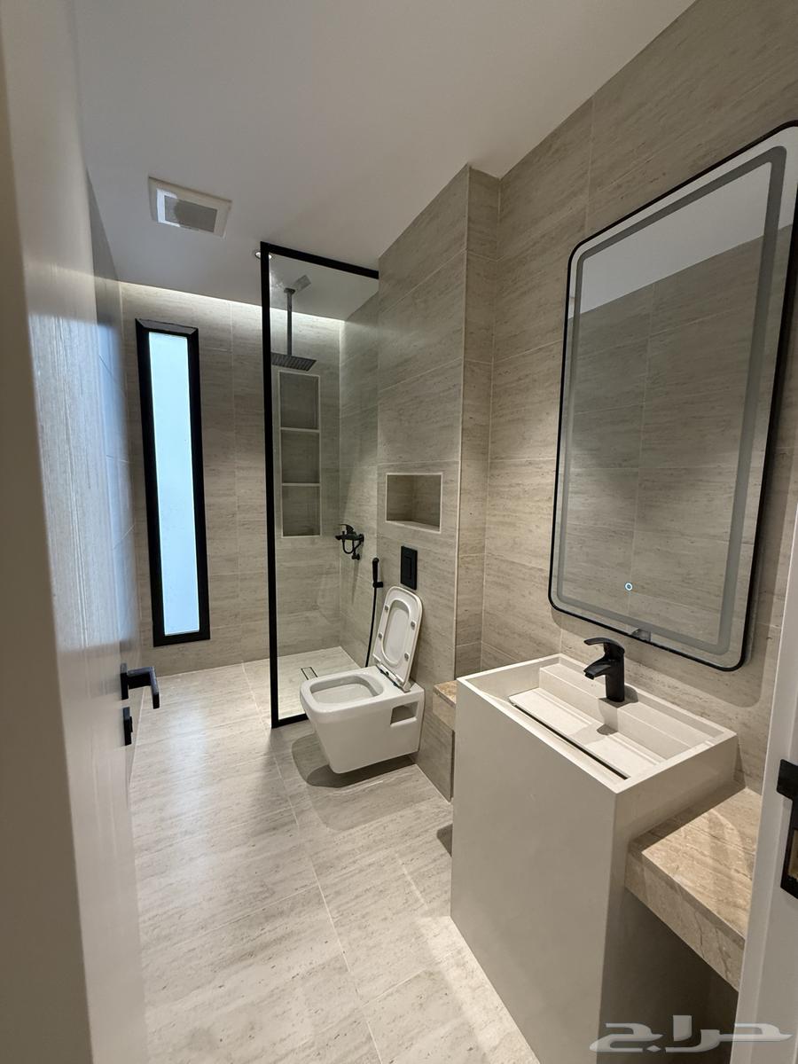 4 bedroom apartment in Batha Quraysh 12