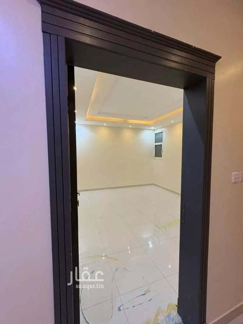 شقة 3 غرف في السعادة 10