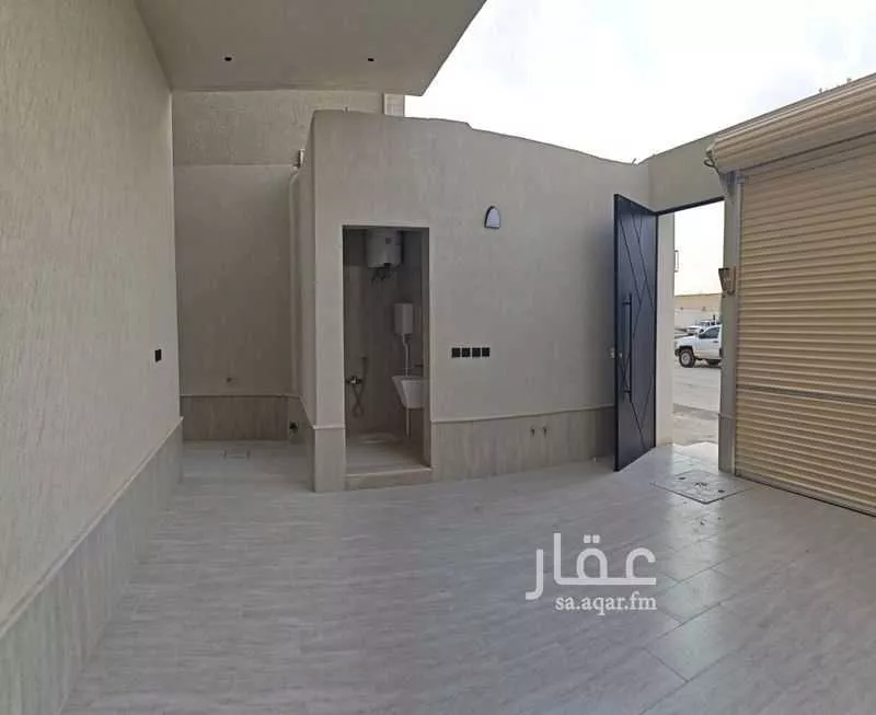 فيلا 18 غرف في العارض 11