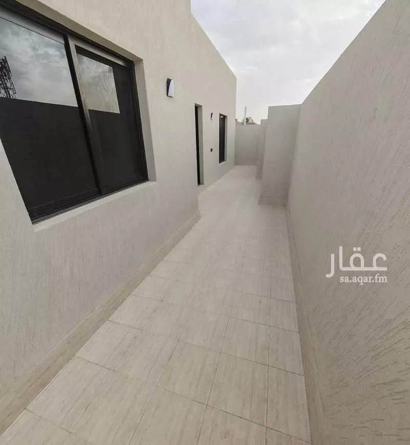 فيلا 18 غرف في العارض 8