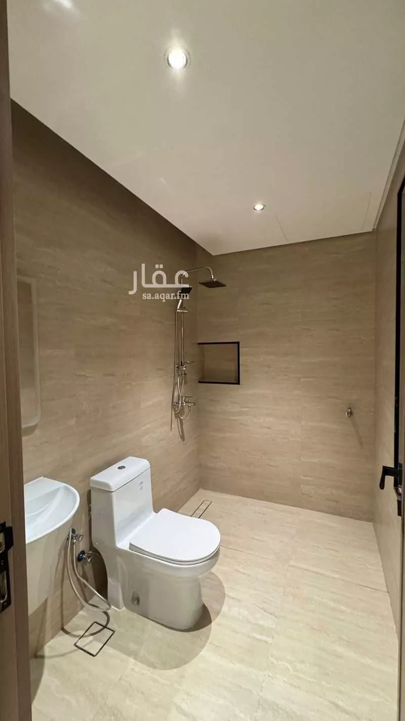 2 bedroom apartment in North Al Khobar 8