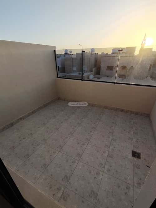 3 bedroom floor in Ishbiliyah 8