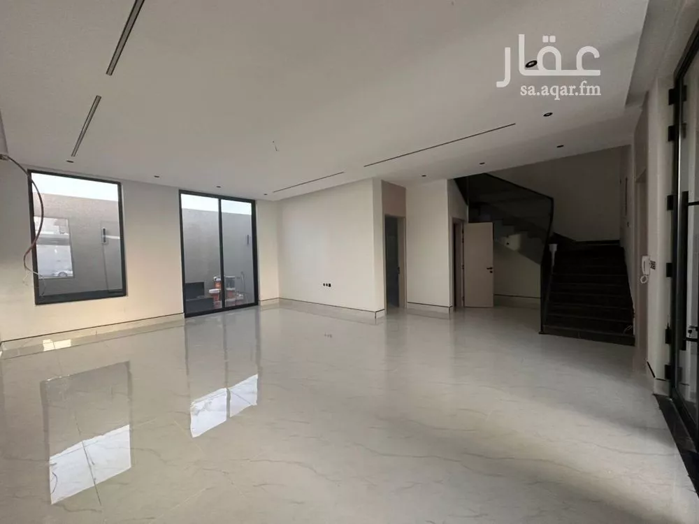 7 bedroom villa in As Sawari 11