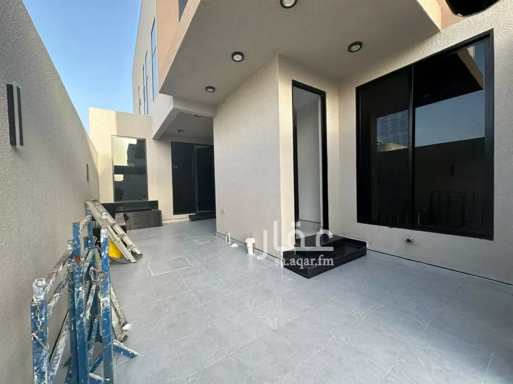7 bedroom villa in As Sawari 9