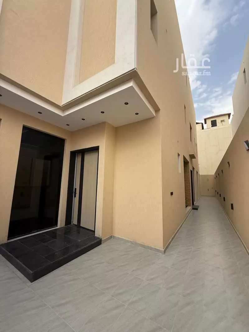 6 bedroom apartment in Al Rawdah 6