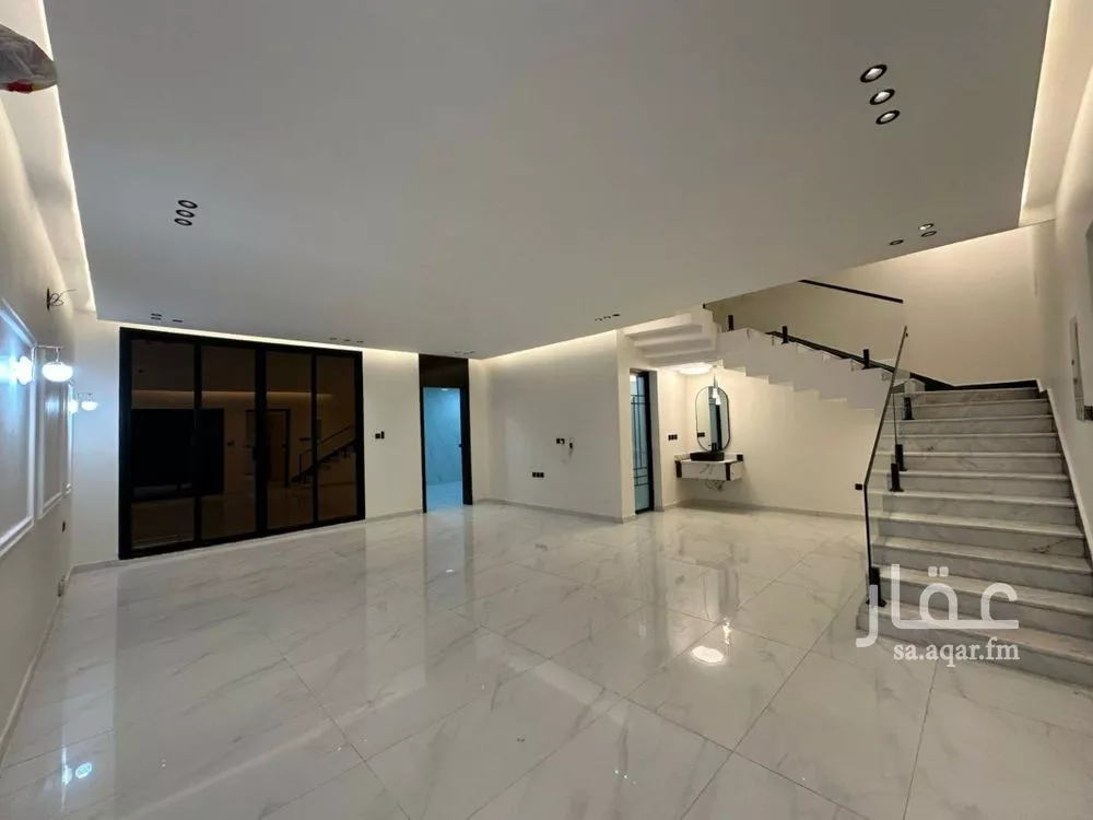 7 bedroom villa in Al Aqiq 11