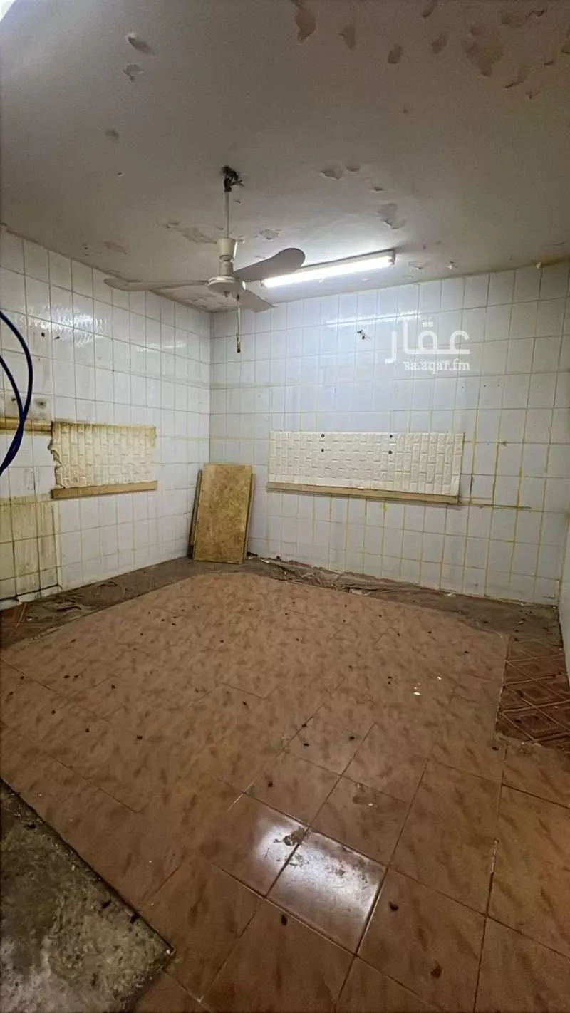 8 bedroom villa in As Suwaidi 5