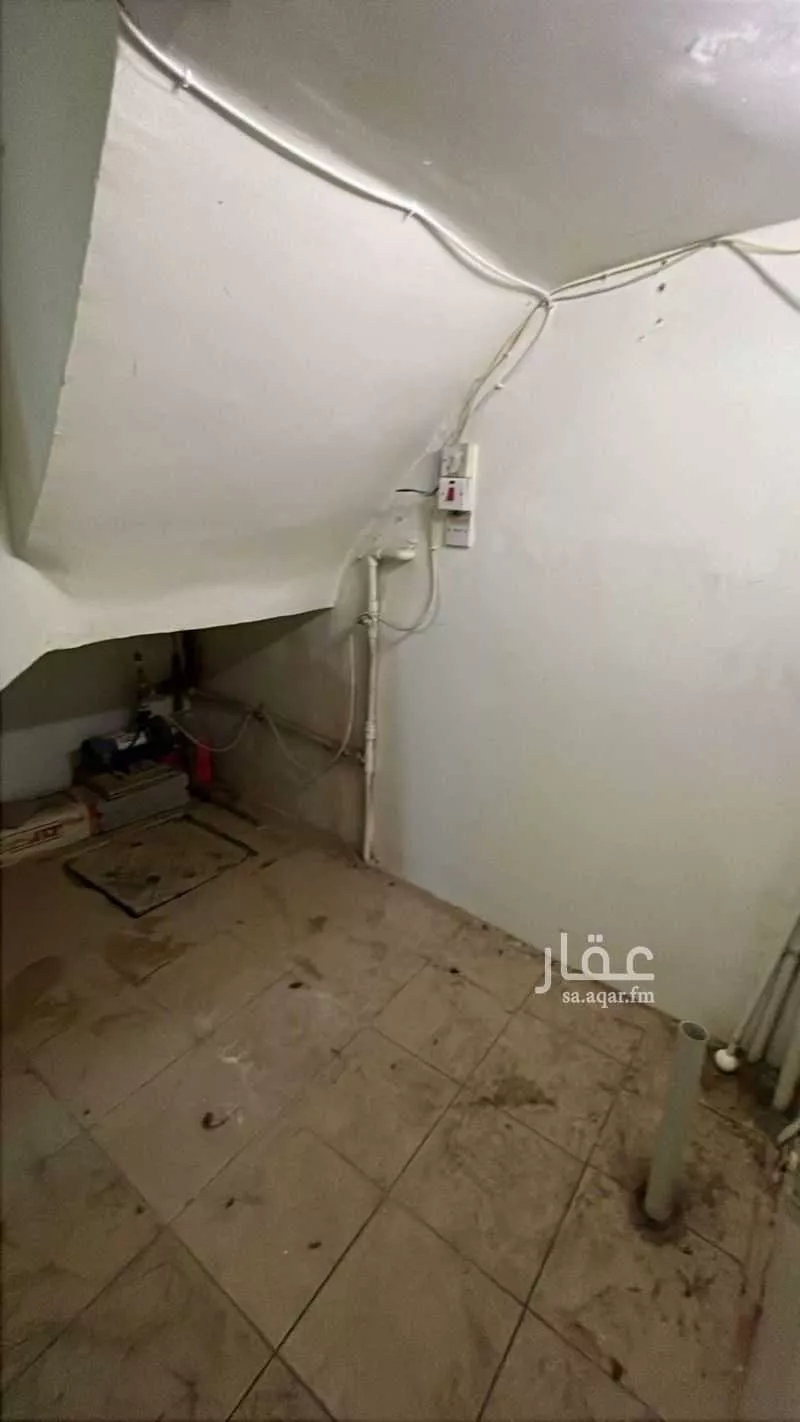 8 bedroom villa in As Suwaidi 7
