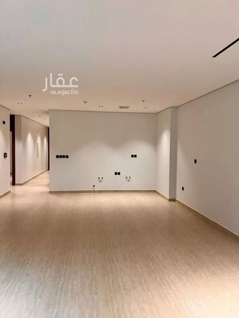 شقة 3 غرف في الخور 6