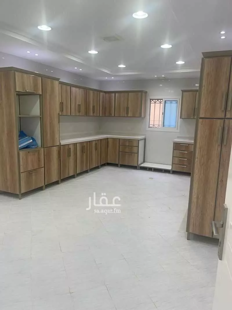 فيلا 10 غرف في طويق 13