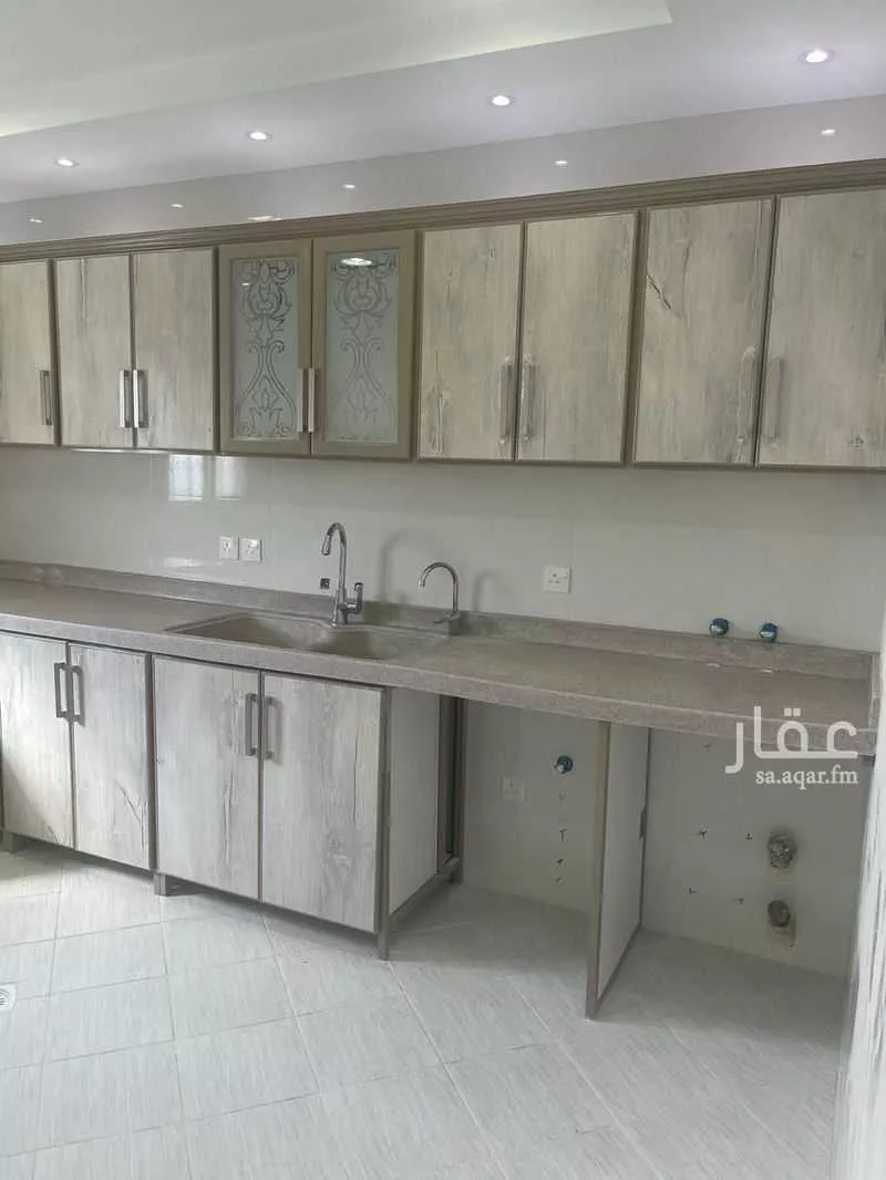 فيلا 10 غرف في طويق 22