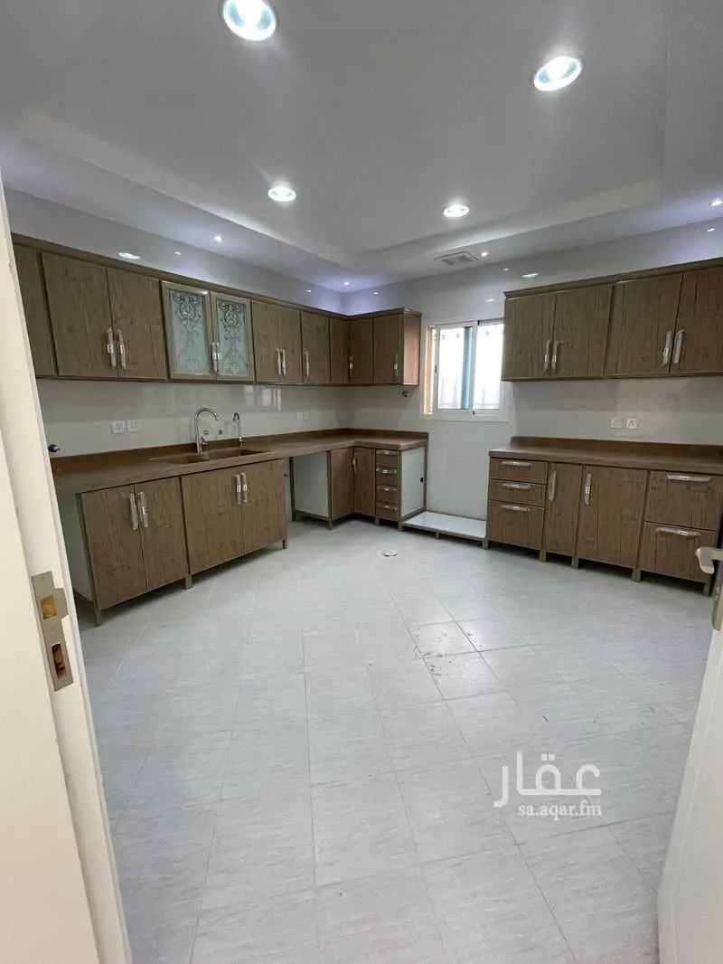 فيلا 10 غرف في طويق 28