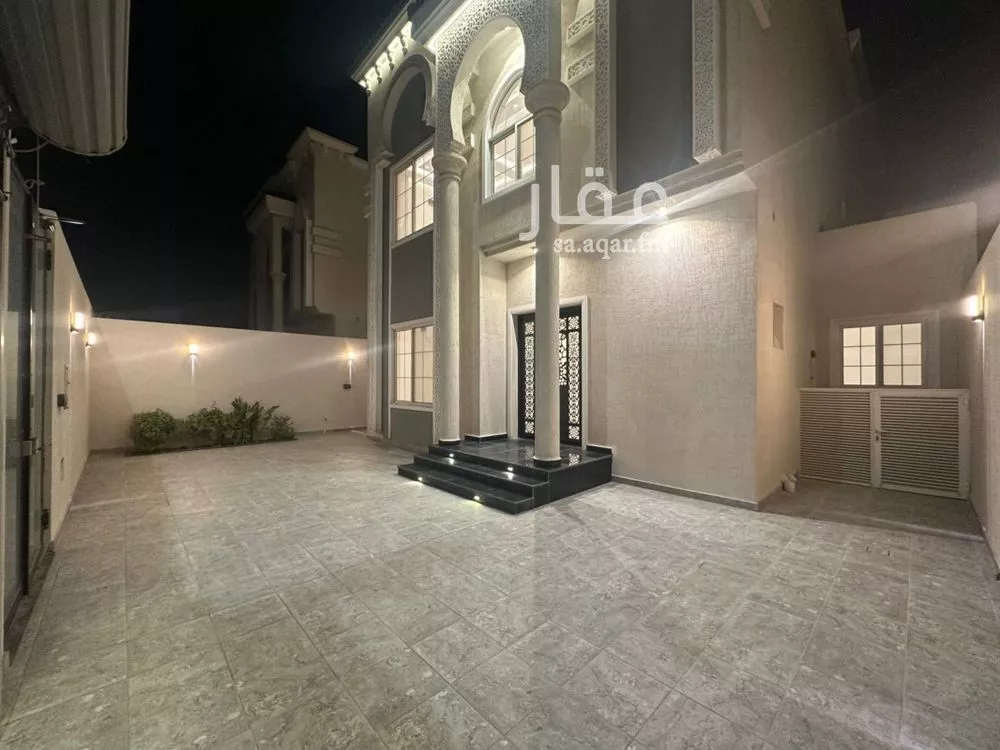 7 bedroom villa in As Sawari 11