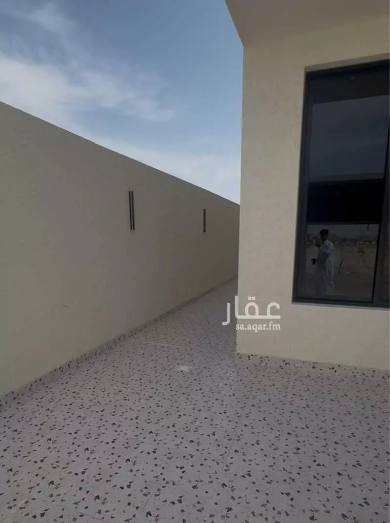6 bedroom villa in Al Buhairah 7