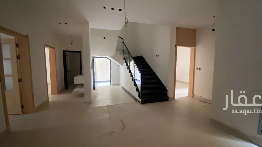 فيلا 7 غرف في الشراع 3