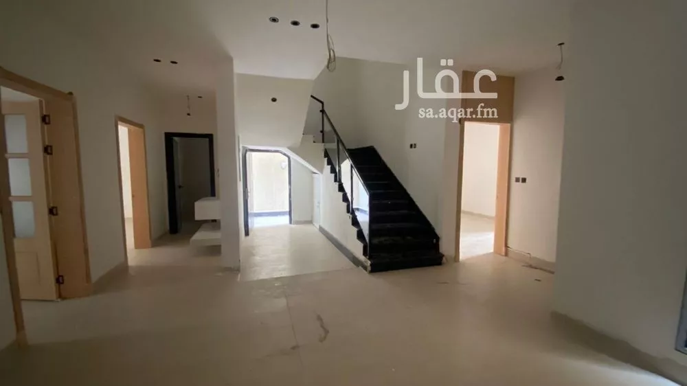 فيلا 7 غرف في الشراع 8